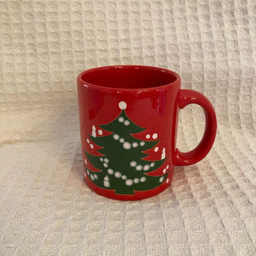 Waechterbach Festive Red Mug With Christmas Tree On Front & Back